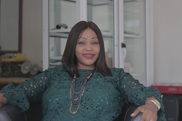 Entretien avec Awa Ndao Latifah, coiffeuse – entrepreneure