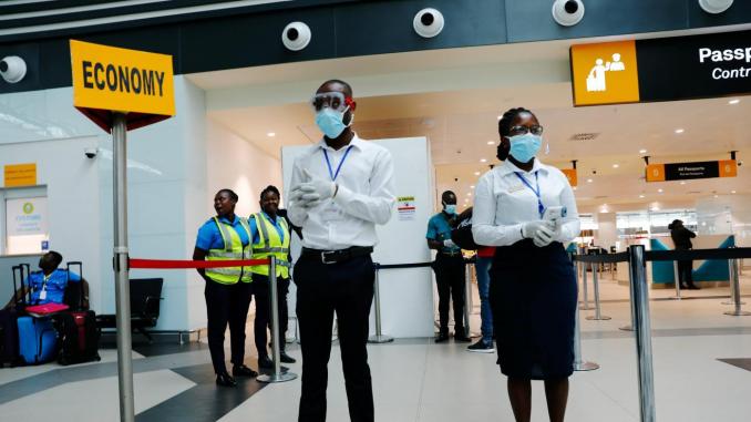 ghana-airport-officials