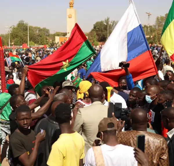 La politique étrangère est-elle encore une affaire d’élites au Sahel ?